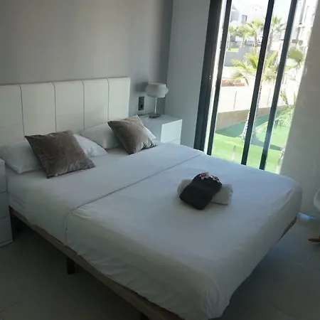 Lägenhet Oasis Beach 8 *
